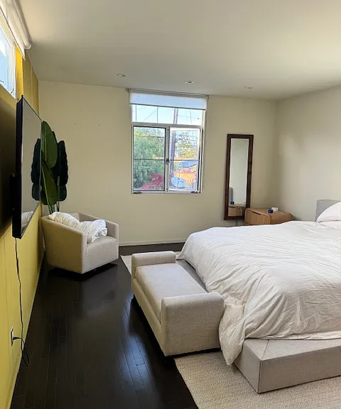 601 Angelus Pl #1 — Photo 5