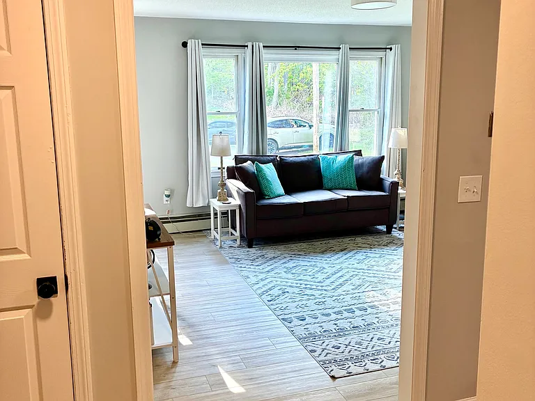 60 Dickerman Ave #60 — Photo 4