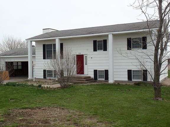 Oversized 1 car garage
