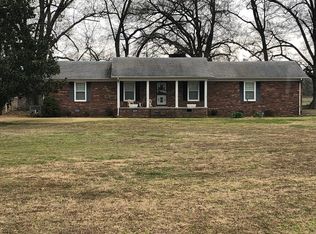 5 Davis Loop Rd, Trenton, TN 38382
