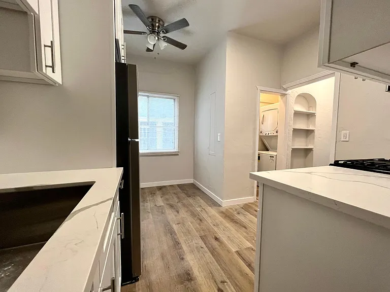 5623 Virginia Ave #201 — Photo 6