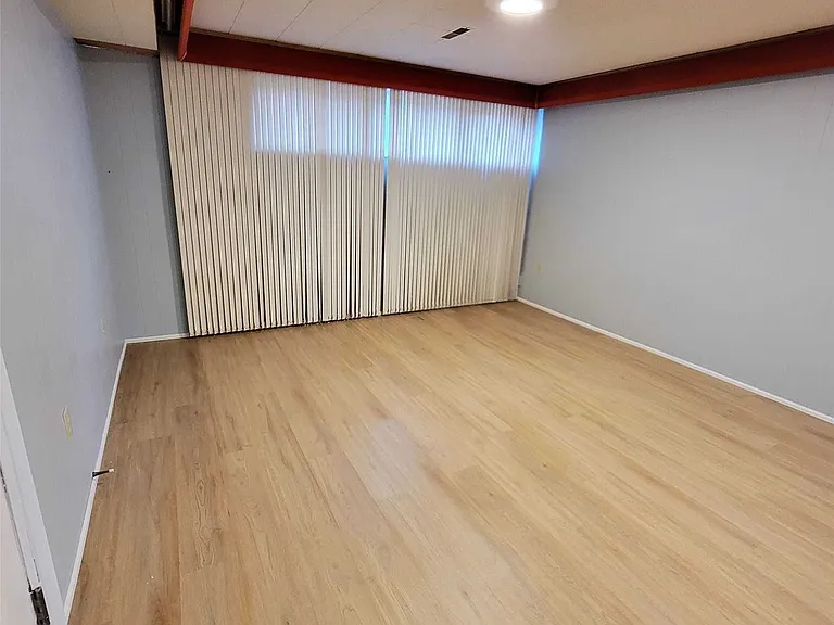 17 Pamille Pl #LOWER — Photo 2