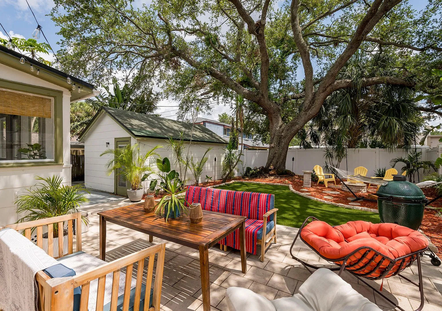 Charming Historic Bungalow with Stylish Updates & Spacious Backyard — Photo 4