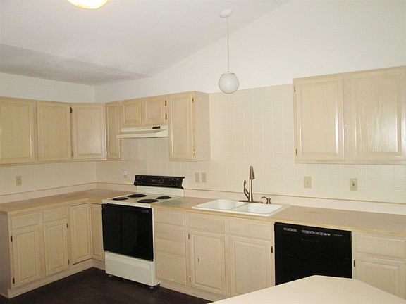 4th image of 4003 N Lakeside Dr