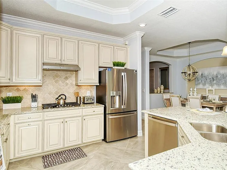 6026 Brandon Run — Photo 32