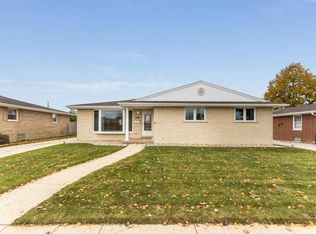 2124 24th Ave, Kenosha, WI 53140
