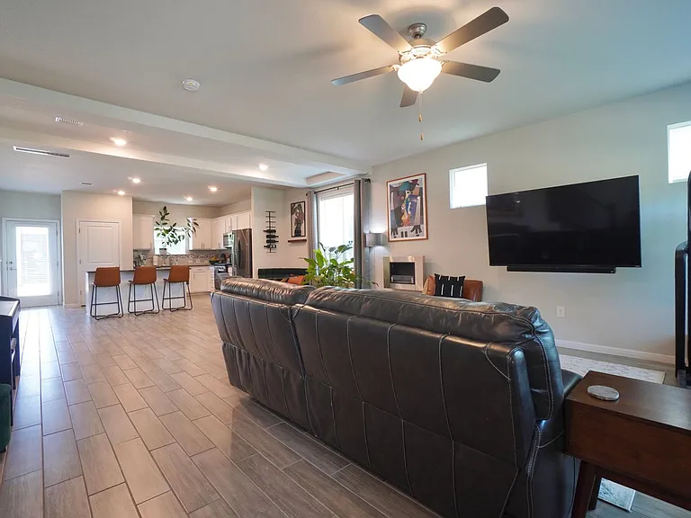 5501 Charles Merle Dr #B — Photo 8
