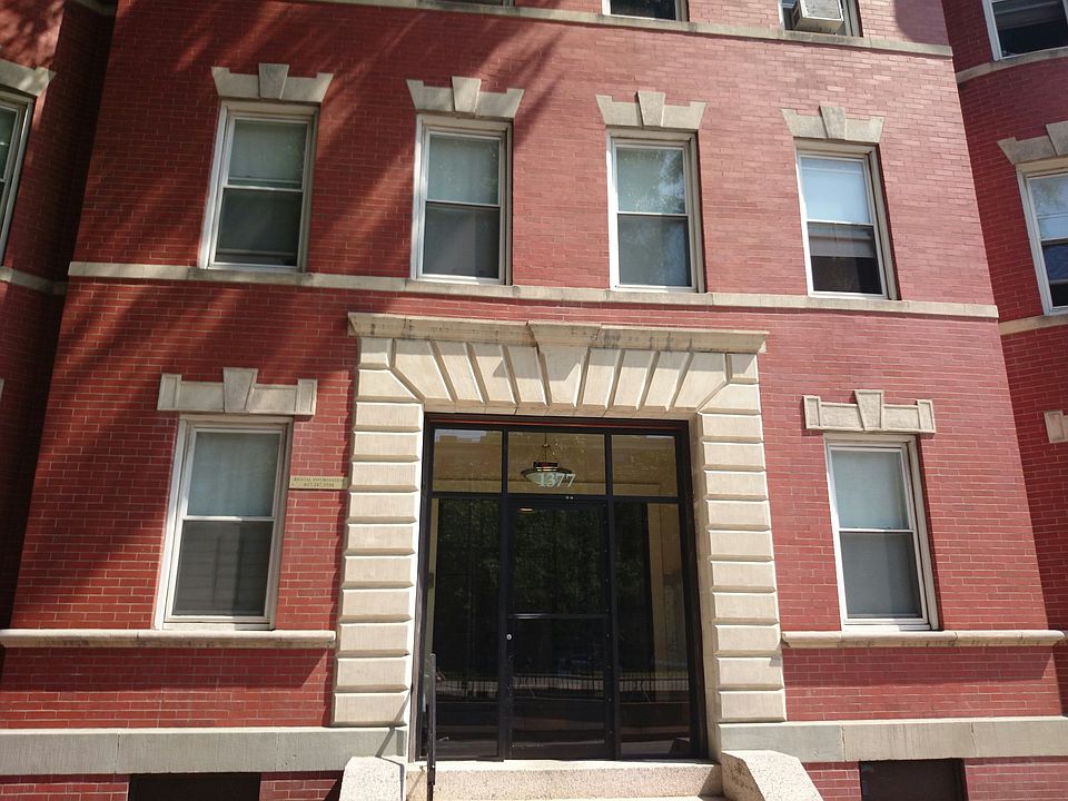 2nd image of 1377 Comm Ave APT 11