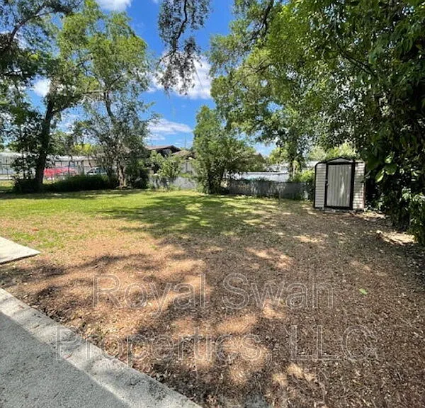2806 Mineola Dr — Photo 15