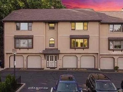 7 Sherman Ave APT 3, Lodi, NJ, 07644