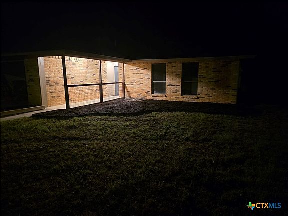 2nd image of 1916 Nevada St