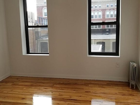 3rd image of 522 W 147th St APT 34