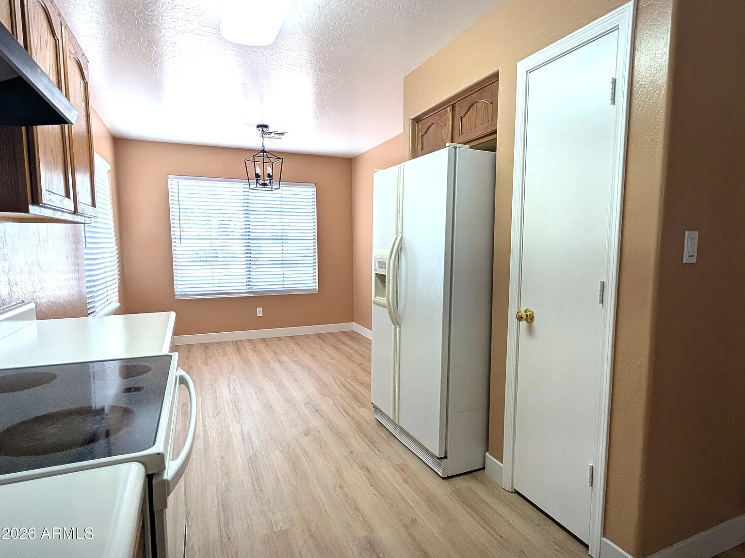 3 bed, 2.0 bath, 1474 sqft, $1,995 — Photo 4