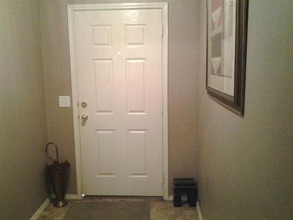2nd image of 213 Pinecrest Dr