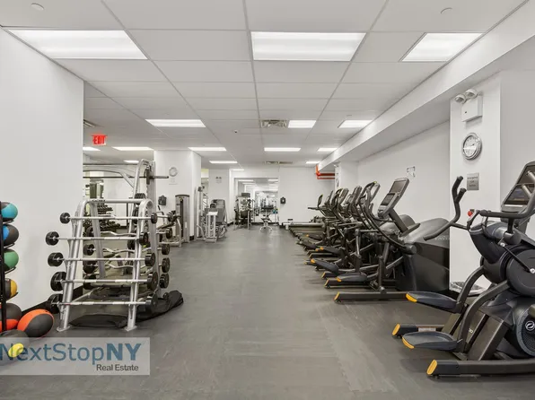 400 East 56th Street image 15 of 25