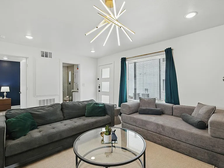 4416 San Jacinto St #102 — Photo 9