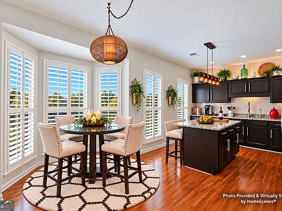 4th image of 2031 Pinnacle Pointe Dr