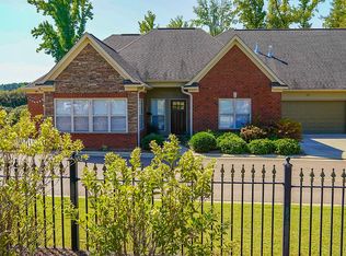 402 Stonebridge Rd, Oxford, MS 38655