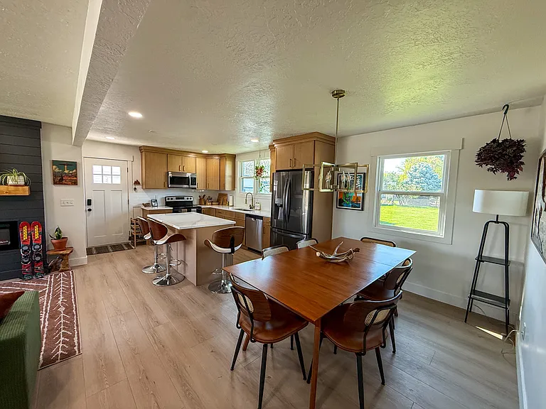 115 W Lester Ave #2 — Photo 5