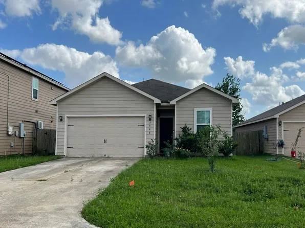 3005 Oak Ln, Brookshire, TX 77423