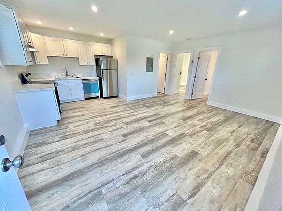 2nd image of 564 Florence St #3