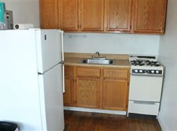 5th image of 2432 N Linden Pl APT 307