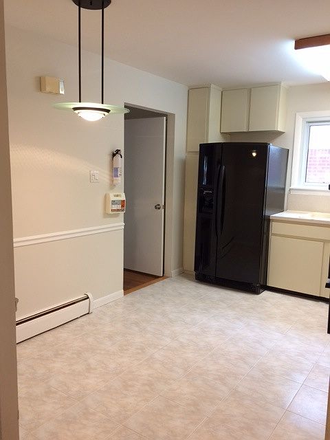 Eat in Kitchen