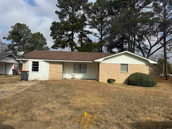 105 W 37th Ave, Pine Bluff, AR 71603