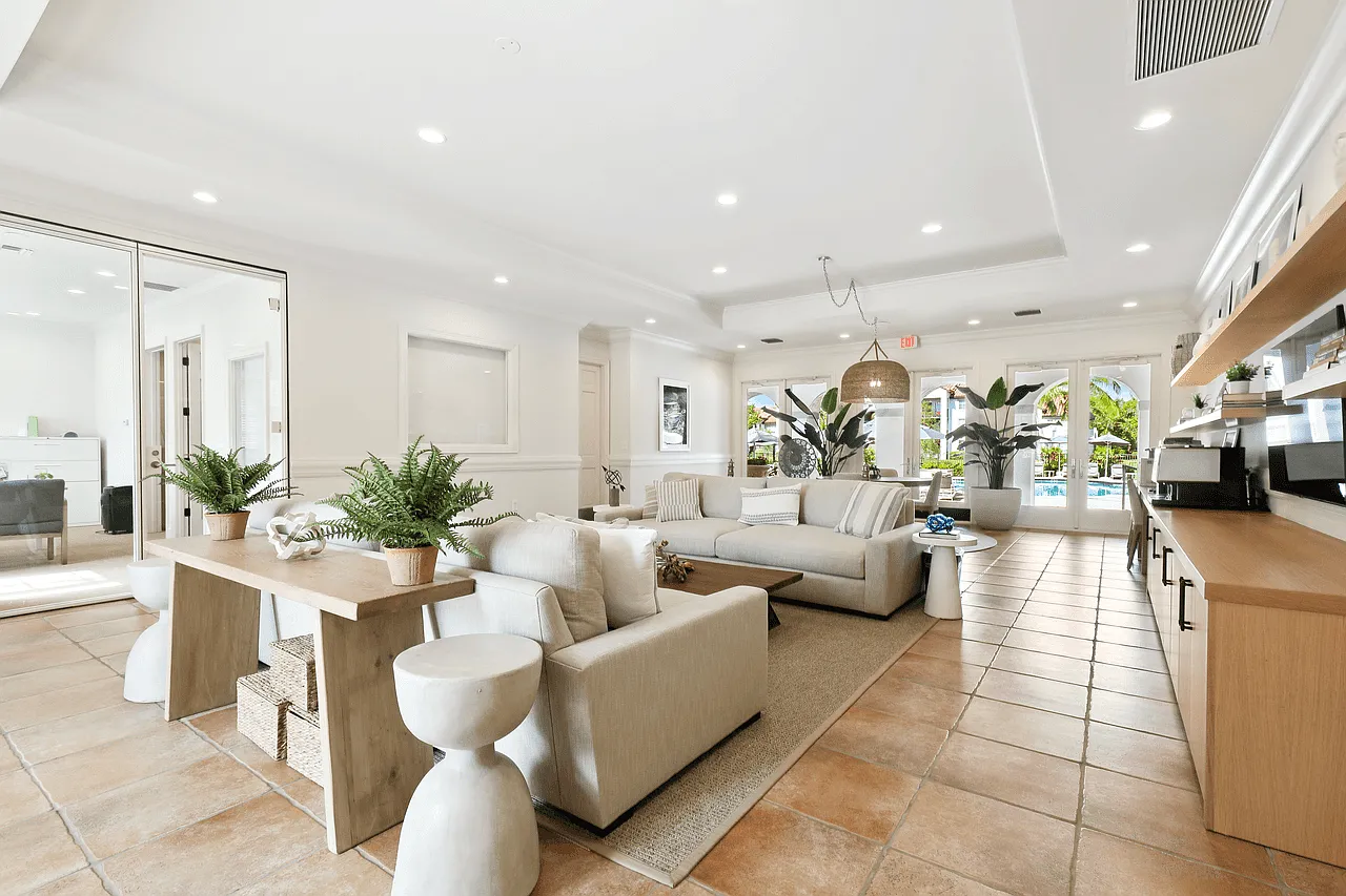 The Enclave Apartments at Waterways — Photo 1