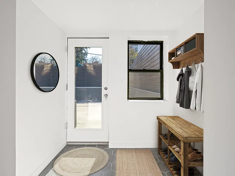 132 Carroll St #GARDEN — Photo 10