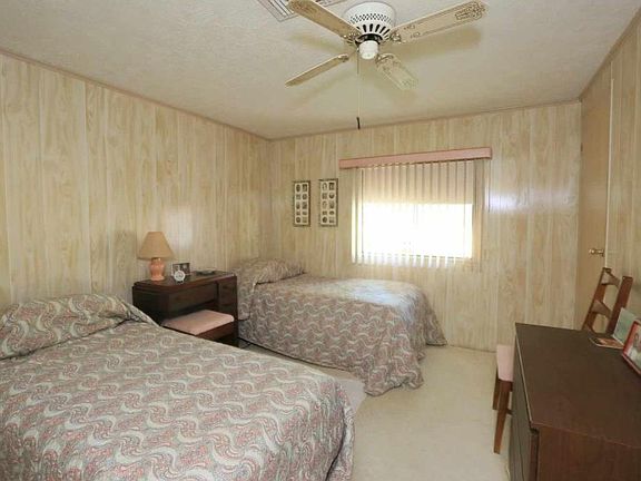 5th image of 1060 Waterway Dr