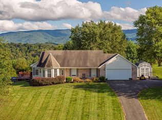 22430 Azure Ln, Abingdon, VA 24211