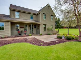 2930 Ranchito Ct, Cedarburg, WI 53012