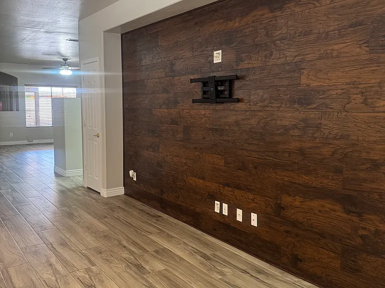 8421 W Mohave St — Photo 13