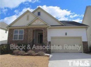 706 Weavers Ridge Dr, Cary, NC 27519