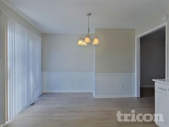 4th image of 4957 Horton Pl