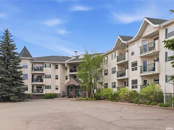 UNIT 210-1735 Mckercher DRIVE, Saskatoon, SK S7H 5N6