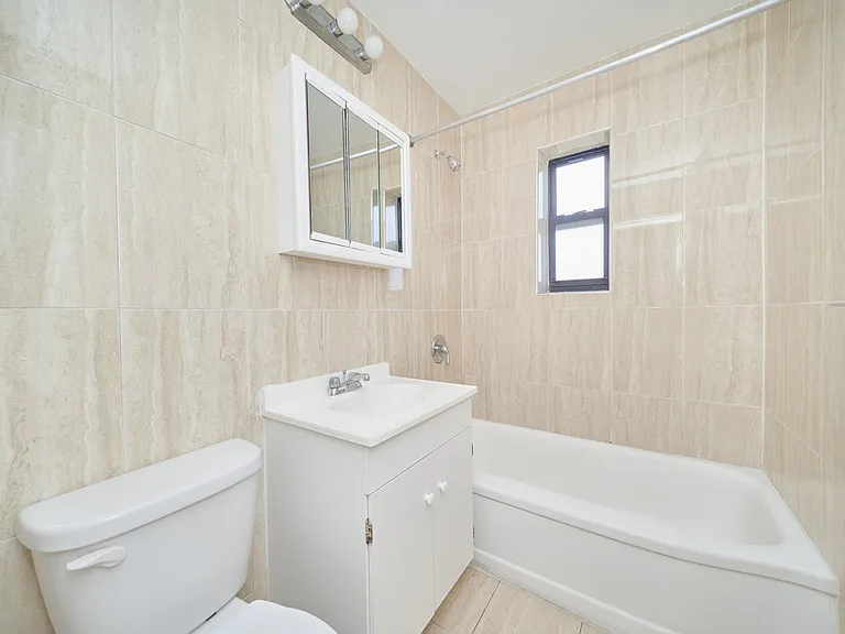 72-22 153rd St #3G — Photo 11