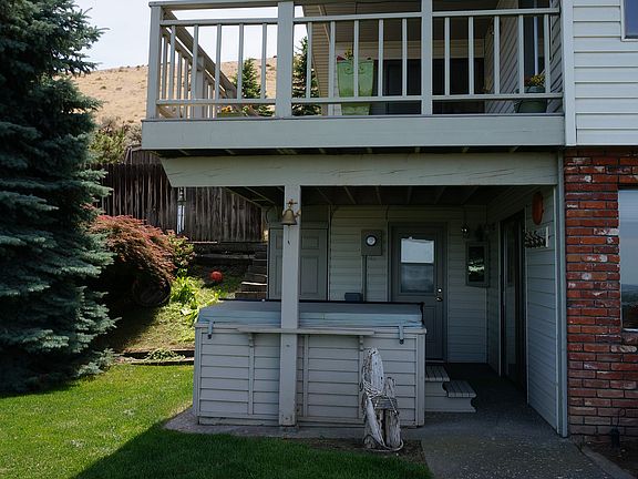 Upper Deck and Lower Patio