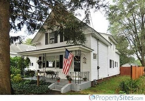 2nd image of 16 Coffin Ave