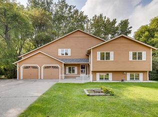 17115 Hemlock Ct, Lakeville, MN 55044