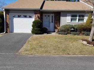 74 Woodshill Dr N, Lakewood, NJ