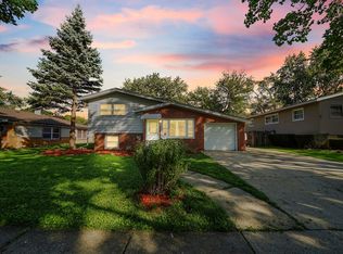 78 Glendale St, Wheeling, IL 60090