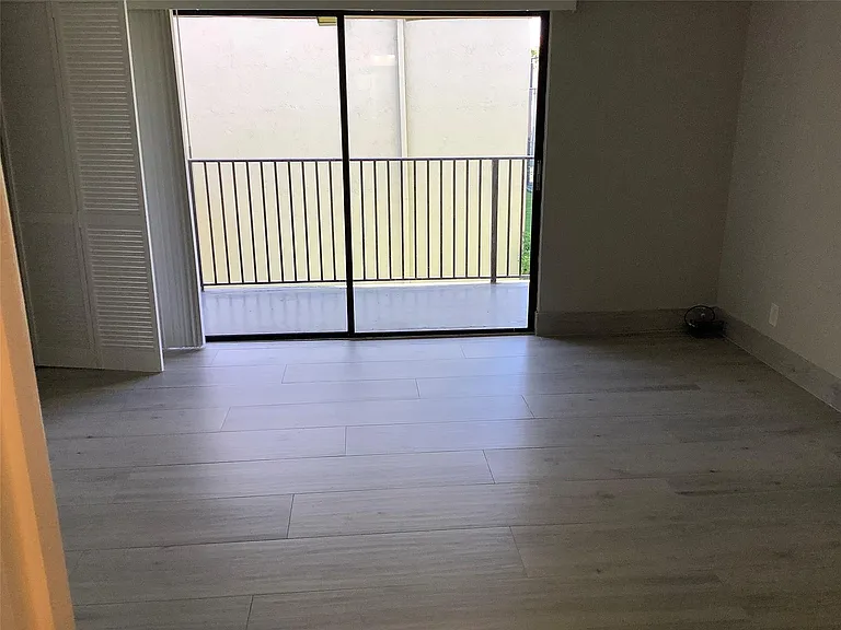 65 Deer Creek Rd #H102 — Photo 18