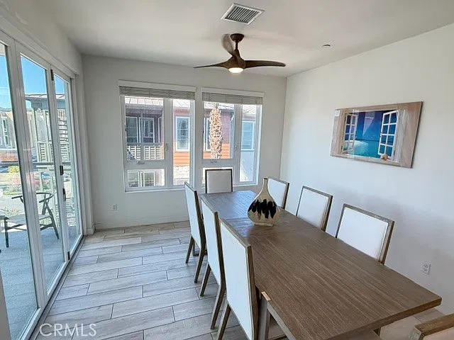 3 bed, 1836 sqft, $4,950 — Photo 3