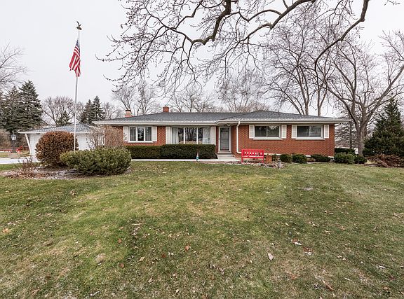 2nd image of 1531 Indian Hill Dr
