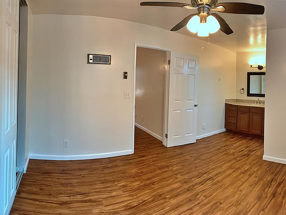 3rd image of 4021 Mississippi St #4