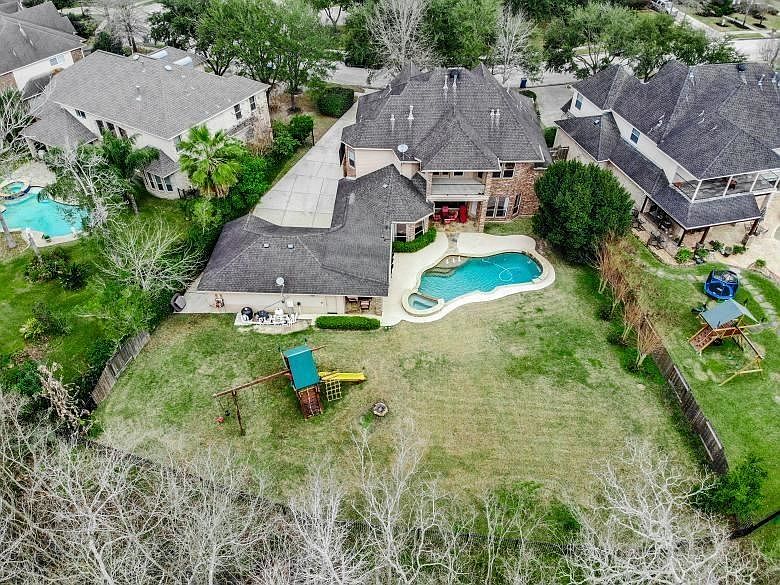 14319 Norhill Pointe Dr, Houston, TX 77044 | Zillow