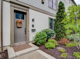 674 Croswell Ave SE #2, East Grand Rapids, MI 49506