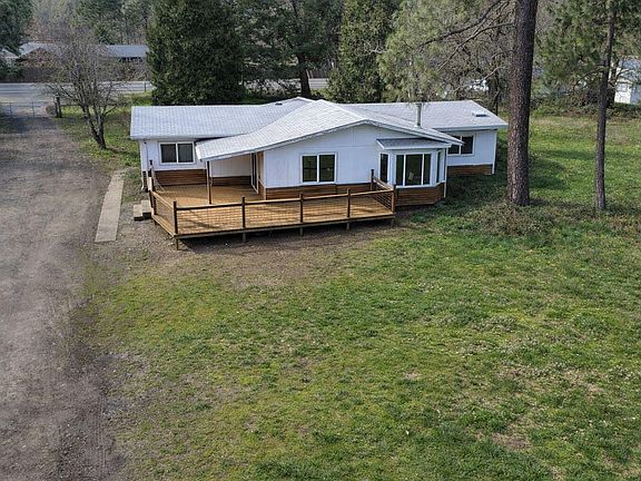 3rd image of 1449 Rockydale Rd